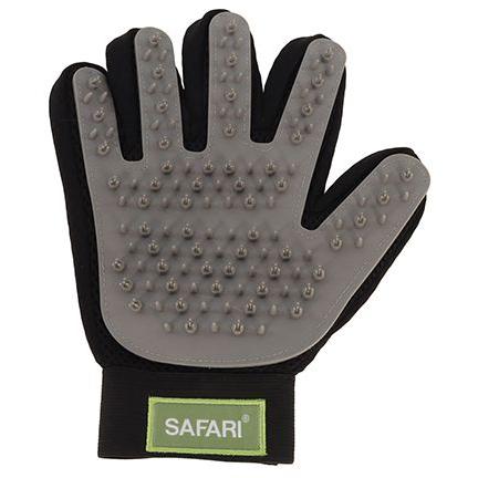 Pamper Your Pet With The Safari Grooming Glove